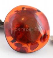 Ezüst(Ag) mandzsettagombpár borostyánnal, jelzett, bruttó: 9,3 g