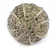 Ezüst(Ag) sokköves gyűrű, jelzett, néhány kő hiányzik, méret: 49, bruttó: 18,59 g