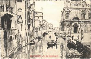Venezia, Venice; Rio dei Mendicanti / canal, boats