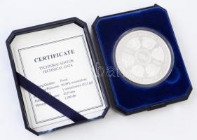 2000. "A Magyar Kézművességért - Ipartestületek Országos Szövetsége - IPOSZ" jelzett Ag em...