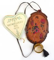 1931 Katholikus bál feliratú, szív alakú tok, 8,5x7,5 cm + Anyakönyvi kivonat feliratú báli táncos füzetecske bőr tokban 14x7 cm