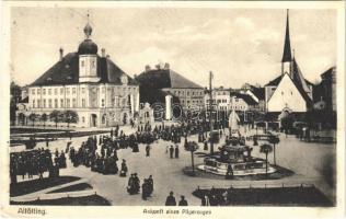 Altötting, eines Pilgerzuges / pilgrimage, square, church