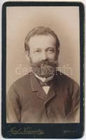 cca 1885 Férfiportré, keményhátú fotó Kozmata József brailai műterméből, 10,5×6,5 cm