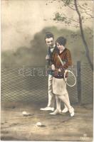 1928 Romantikus teniszező pár / Romantic tennis couple (gluemark)