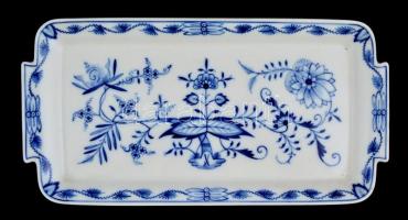 XIX. sz, Meisseni porcelán tál. Máz alatti kék festéssel. Jelzett, hibátlan. 30x15 cm