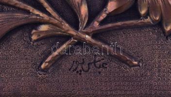 Perzsa jelzéssel: Madaras dombormű. Réz, jelzett, fa keretben. 40x29 cm / Persian copper relief. Sig...