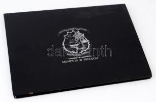 Éremtartó tálca "Republic of Liberia - Moments of Freedom" emlékérmék tárolására 24db férő...