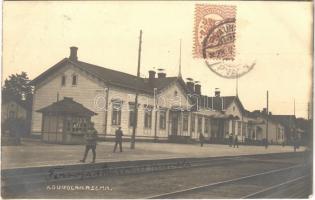 1929 Kouvola, Kouvolan asema / railway station, railwaymen. photo