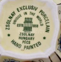 Zsolnay búzavirágmintás porcelán bonbonier, kézzel festett, jelzett, kis kopásnyomokkal, 7,5x7,5x5 c...