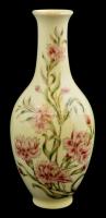 Zsolnay virágmintás porcelán váza, kézzel festett, jelzett (Vargáné), egészen apró kopásnyomokkal, m: 27 cm