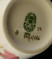 Zsolnay pillangómintás porcelán váza, kézzel festett, jelzett, hibátlan, m: 16 cm