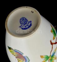 Herendi Viktória mintás porcelán váza, kézzel festett, jelzett, hibátlan, m: 14 cm