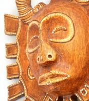 Keleti stílusú napistent formázó festett, faragott fa maszk. 41x30 cm