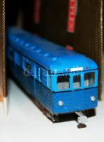 Ev metrókocsi 1:87 arányú modellje