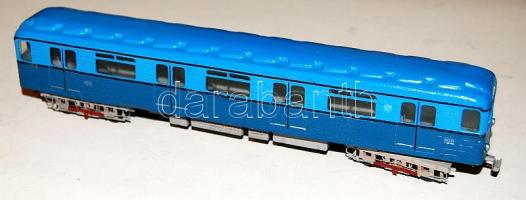 Ev metrókocsi 1:87 arányú modellje