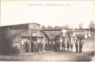 Camp Anglais. La Salle de Concert / WWI English military camp, soldiers at the concert hall (EK)