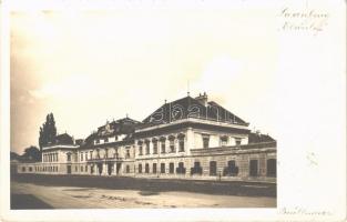 1930 Laxenburg, Ehrenhof / castle, palace. photo