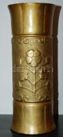 cca 1916 Ágyútöltény hüvelyéből készített váza finom kézimunkával
