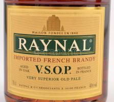 Raynal V.S.O.P. francia brandy, bontatlan palack díszdobozban, 40%, a dobozon kis kopásnyomkkal és k...
