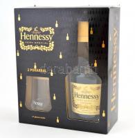 Hennessy VS bontatlan palack francia konyak, díszdobozban, két Henessy feliratú pohárral, 40%, 0,7 l.