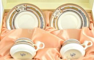 Orosz porcelán készlet, 2 db csésze alátéttel, matricás, jelzett, apró kopásokkal, eredeti dobozában, csésze m: 5 cm, tányér d: 14,5 cm