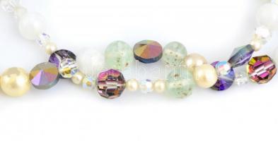 Bizsu nyaklánc, részben üveg gyöngyökből, h: 208 cm