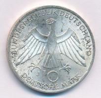 NSZK 1972J 10M Ag "Olimpia-München / Csomó" T:1- patina FRG 1972J 10 Mark Ag "Olymics...