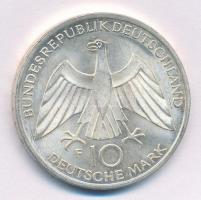 NSZK 1972F 10M Ag "Olimpia-München / Csomó" T:1- FRG 1972F 10 Mark Ag "Olymics Munich...