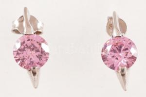 Ezüst(Ag) rózsaszín köves fülbevalópár, jelzett, h: 1,6 cm, bruttó: 1,88 g