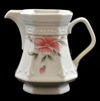 Mitterteich Bavaria porcelán tejszínes kancsó, matricás, jelzett, kis kopásnyomokkal, m: 9,5 cm