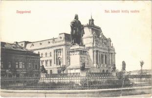 Nagyvárad, Oradea; Városháza, Szent László király szobra, Weisz Mór üzlete / town hall, statue of Saint Ladislaus I of Hungary, shops (fl)