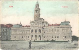 Arad, Városháza / town hall (gyűrődés / crease)