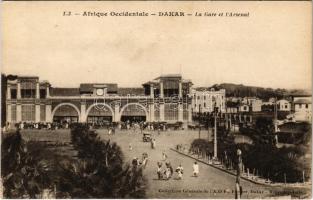 Dakar, La Gare et lArsenal / railway station, automobiles