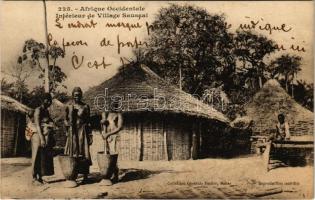 Saussai, Intérieur de Village / native village, African folklore