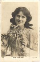 1904 Miss Zena Dare (creases)