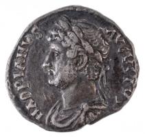 Római Birodalom / Róma / Hadrianus 117-138. Denár Ag. Hadrianus balra néző portréja és eltérő hátlapi körirat: HISPANIARE (2,65g) T:2- / Roman Empire / Rome / Hadrian 117-138. Denarius Ag. Hadrianus laureate head left, error in reverse legend HISPANIARE. HADRIANVS AVGVSTVS [P P] / RESTITVTORI HISPANIARE (2,65g) C:VF RIC II 388.var