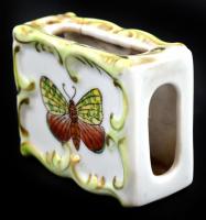 Herendi porcelán gyufatartó, kézzel festett, jelzett, repedéssekkel, kopásokkal, 6x5x3 cm