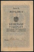 1954 Osztrák útlevél házaspár részére / Austrian passport