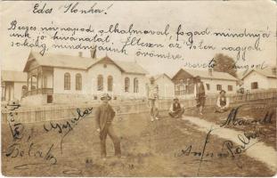 ~1900 Lupény, Lupeni; nyaralók / villas. photo  (Rb)