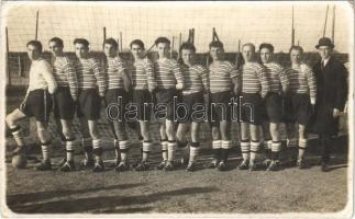 1931 Albertfalva foci csapata, labdarúgók / Hungarian football team. Szeim Árpádné photo (fl)