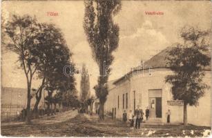 1915 Fülek, Filakovo; Vasúti utca, Roth Jenő üzlete. Krämer Jeremiás kiadása / street view, shop (EM)