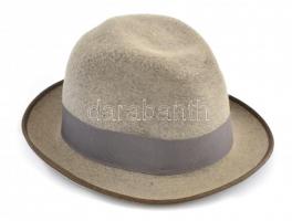 Horváth Kalaposnál készült férfi kalap, jó állapotban
