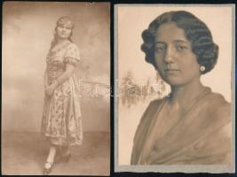 Hölgyek elegáns ruhában, 4 db fotó, 11×8,5 és 18,5×11,5 cm közötti méretekben