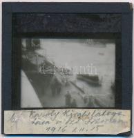 1916 12. 15. I. Károly király látogatása az SMS Szent István hadihajón. Üvegnegatív. 10x8 cm