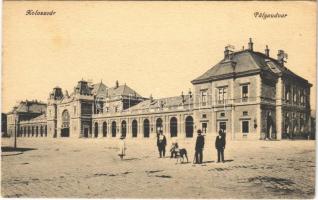 Kolozsvár, Cluj; pályaudvar, vasútállomás. Vasúti levelezőlapárusítás 1. sz. 1918 / railway station