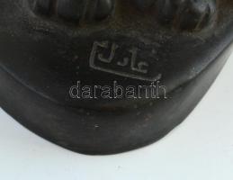 Oroszlán, gipsz figura, jelzett, m: 15 cm