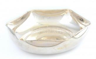 De Giovanni ezüst (Ag)  art deco kínáló tálka. Jelzett, szép állapotban. d: 20 cm, m: 5 cm. 185 g