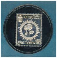 1979. Nemzetközi Gyermekév Ag bélyegérem eredeti ÁPV tokban (~3,41g/0.835/27x22mm) T:1 (PP)