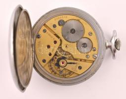 Omega zsebóra jelzett szerkezettel, sérült számlappal, működő állapotban, fém tokkal d:45mm