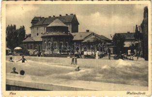 1940 Pécs, Hullámfürdő, fürdőzők (fl)